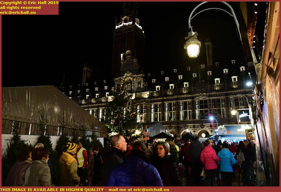 bibliotheque christmas market monseigneur ladeuzeplein leuven louvain belgium december 2019